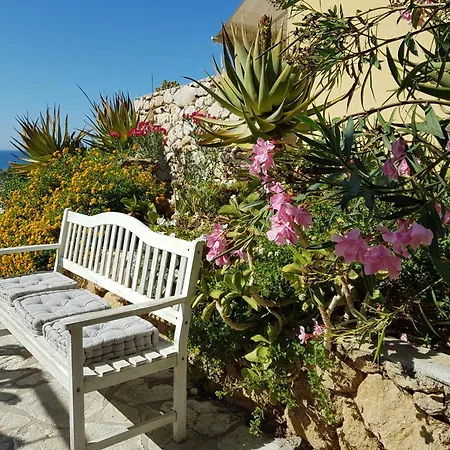 Delle Pomelie - Castellammare Del Golfo Daire Alcamo